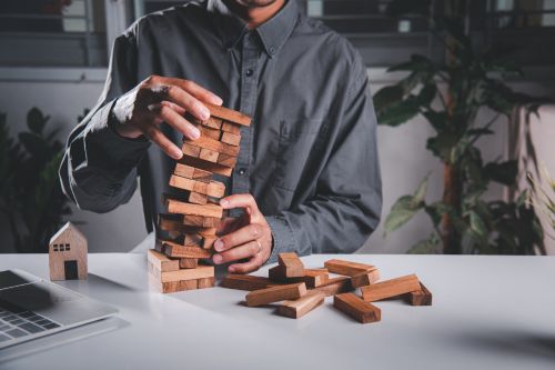 How a logistics warehouse works: a complete guide to the nuts and bolts of inventory management