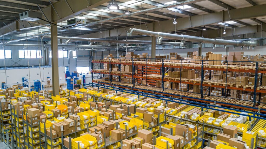 Croissance logistique : entrepôt de stockage plein