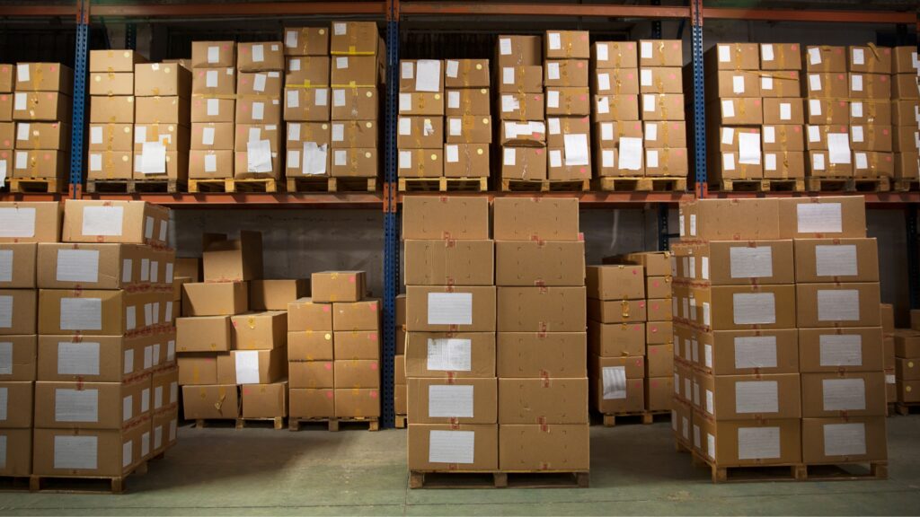 Stockage non optimisé en entrepôt