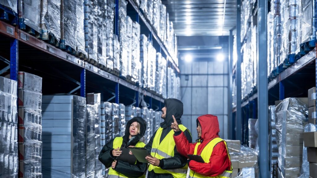 vérification de l'emplacement de stockage logistique