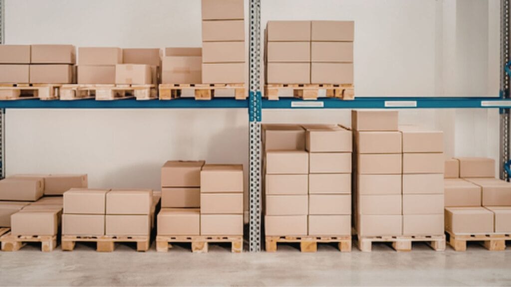 stockage e-commerce de carton entrpôt
